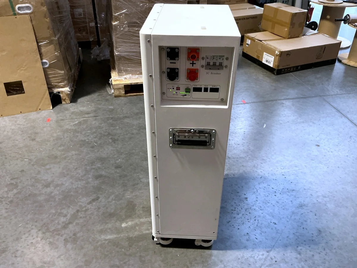 The comm panel: RS485, CAN, RS232, RS485-1 and RS485-2 jacks, address dial, power button